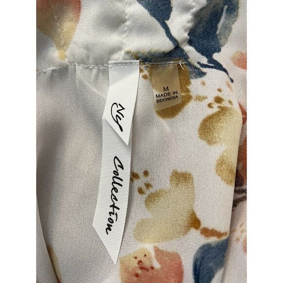 Women's Medium Blouse Off White Floral Lace Trim Top Bell Sleeves NY Collection - Picture 6 of 6